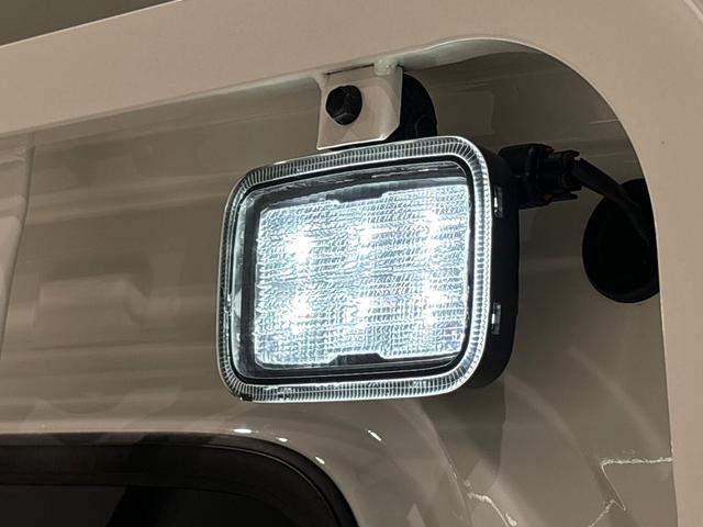 ハイゼットトラックスタンダード LEDヘッドランプ 電動格納式ドアミラースペアタイヤ キーフリーシステム プッシュボタンスタート パワーウインドウ LED大型荷台作業灯 アダプティブドライビングビーム AMFMラジオ(広島県)の中古車