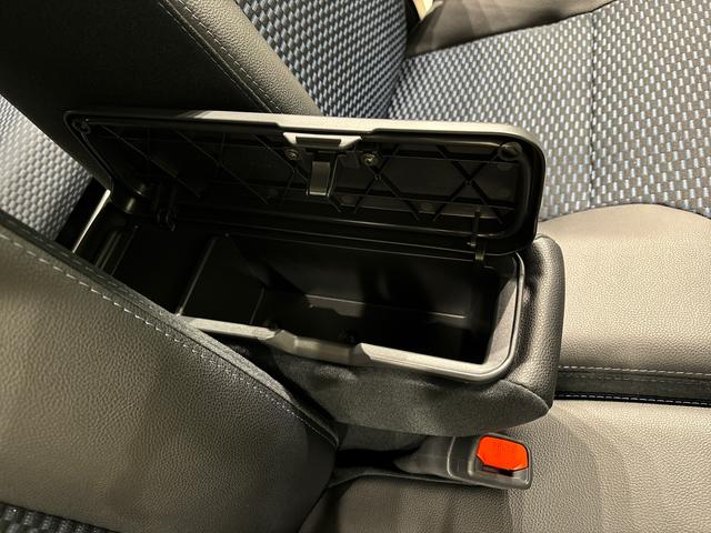 タントカスタムRS バックモニター対応 電動パーキングブレーキLEDオートライト パワースライドドアウェルカムオープン機能 オート電動格納式ドアミラー 助手席ロングスライド 助手席イージークローザー アルミホイール キーフリーシステム(広島県)の中古車