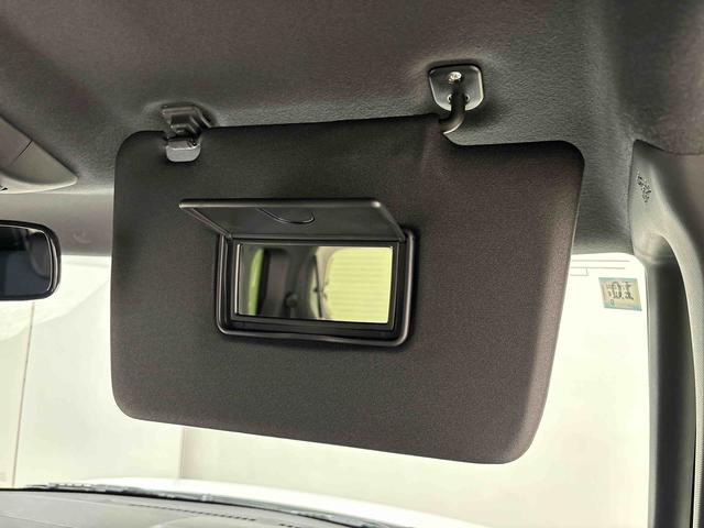 タントカスタムRS ターボ 運転席・助手席シートヒーター純正ナビ装着用アップグレードパック 両側電動スライドドア 格納式リヤドアサンシェード 本革巻ステアリングホイール 運転席シートリフター チルトステアリング オートライト キーフリーシステム(広島県)の中古車