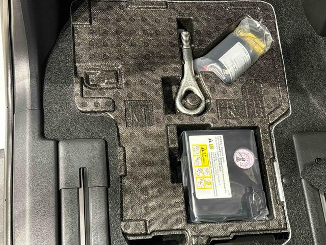 タントカスタムRS ターボ 運転席・助手席シートヒーター純正ナビ装着用アップグレードパック 両側電動スライドドア 格納式リヤドアサンシェード 本革巻ステアリングホイール 運転席シートリフター チルトステアリング オートライト キーフリーシステム(広島県)の中古車