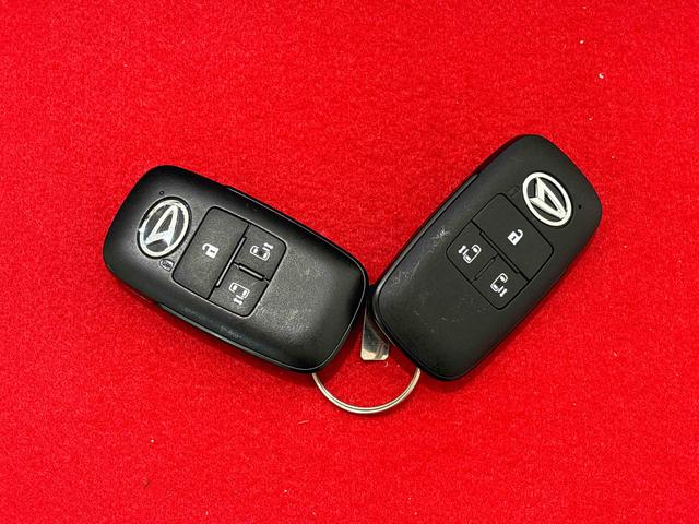 タントカスタムRS ターボ 運転席・助手席シートヒーター純正ナビ装着用アップグレードパック 両側電動スライドドア 格納式リヤドアサンシェード 本革巻ステアリングホイール 運転席シートリフター チルトステアリング オートライト キーフリーシステム(広島県)の中古車
