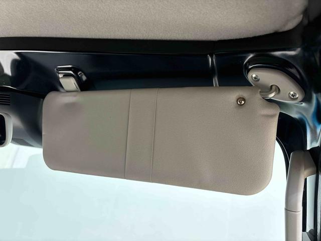 ハイゼットトラックスタンダード　トップシェイドガラス　オートハイビーム運転席ＳＲＳエアバック　バックソナー　電動式パワーステアリング　あゆみ板掛けテールゲート　ＶＳＣ＆ＴＲＣ　衝突警報機能　衝突回避支援ブレーキ　車線逸脱警報機能　標識認識機能　先行車発進お知らせ機能（広島県）の中古車