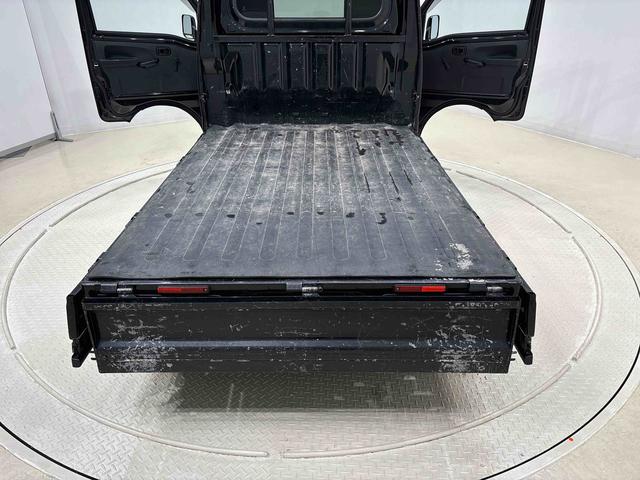 ハイゼットトラックスタンダード　トップシェイドガラス　オートハイビーム運転席ＳＲＳエアバック　バックソナー　電動式パワーステアリング　あゆみ板掛けテールゲート　ＶＳＣ＆ＴＲＣ　衝突警報機能　衝突回避支援ブレーキ　車線逸脱警報機能　標識認識機能　先行車発進お知らせ機能（広島県）の中古車