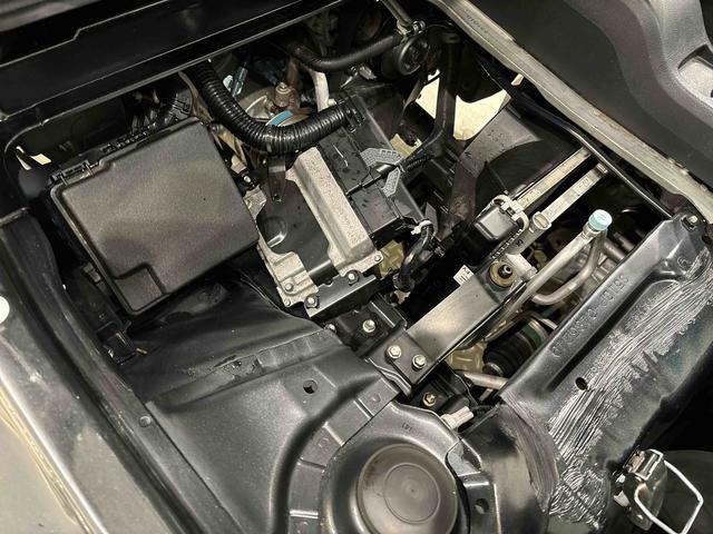 ハイゼットトラックスタンダード　トップシェイドガラス　オートハイビーム運転席ＳＲＳエアバック　バックソナー　電動式パワーステアリング　あゆみ板掛けテールゲート　ＶＳＣ＆ＴＲＣ　衝突警報機能　衝突回避支援ブレーキ　車線逸脱警報機能　標識認識機能　先行車発進お知らせ機能（広島県）の中古車