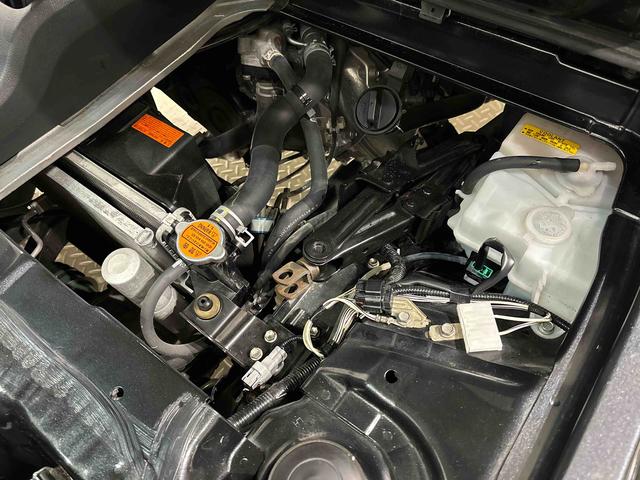 ハイゼットトラックスタンダード　トップシェイドガラス　オートハイビーム運転席ＳＲＳエアバック　バックソナー　電動式パワーステアリング　あゆみ板掛けテールゲート　ＶＳＣ＆ＴＲＣ　衝突警報機能　衝突回避支援ブレーキ　車線逸脱警報機能　標識認識機能　先行車発進お知らせ機能（広島県）の中古車