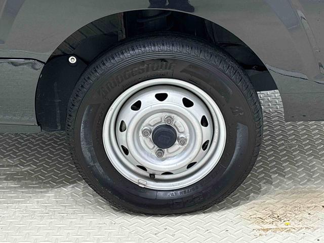ハイゼットトラックスタンダード　トップシェイドガラス　オートハイビーム運転席ＳＲＳエアバック　バックソナー　電動式パワーステアリング　あゆみ板掛けテールゲート　ＶＳＣ＆ＴＲＣ　衝突警報機能　衝突回避支援ブレーキ　車線逸脱警報機能　標識認識機能　先行車発進お知らせ機能（広島県）の中古車