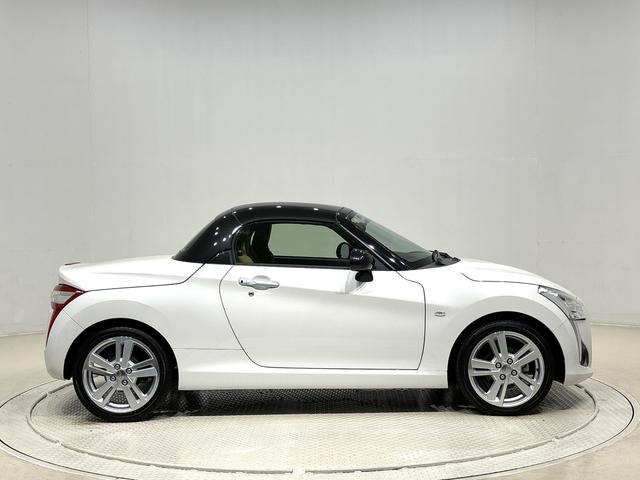 コペンローブ　Ｓ　ＣＶＴ車　ＥＴＣ車載器　カーナビゲーション電動開閉式ルーフ　ＬＥＤヘッドランプ　ハロゲンフォグランプ　　１６インチタイヤ＆アルミホイール　プッシュボタンスタート　セキュリティアラーム　スタビライザー（フロント・リヤ）（広島県）の中古車