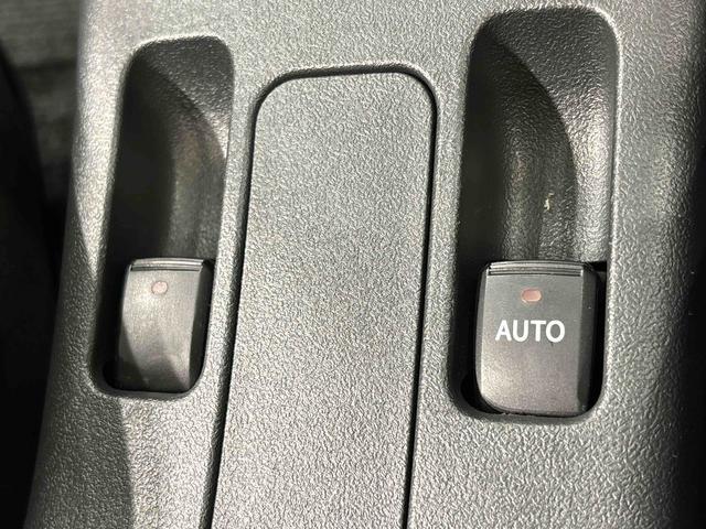 コペンローブ　Ｓ　ＣＶＴ車　ＥＴＣ車載器　カーナビゲーション電動開閉式ルーフ　ＬＥＤヘッドランプ　ハロゲンフォグランプ　　１６インチタイヤ＆アルミホイール　プッシュボタンスタート　セキュリティアラーム　スタビライザー（フロント・リヤ）（広島県）の中古車