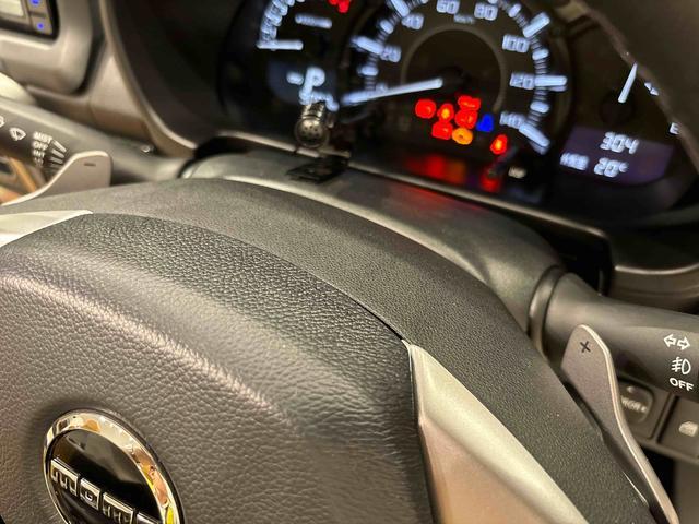 コペンローブ　Ｓ　ＣＶＴ車　ＥＴＣ車載器　カーナビゲーション電動開閉式ルーフ　ＬＥＤヘッドランプ　ハロゲンフォグランプ　　１６インチタイヤ＆アルミホイール　プッシュボタンスタート　セキュリティアラーム　スタビライザー（フロント・リヤ）（広島県）の中古車