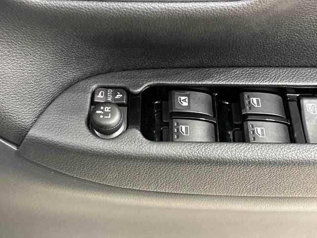 キャストスポーツSAIII   純正ナビ  バックモニターターボ LEDヘッドランプ・フォグランプ パドルシフト付MOMO製革巻ステアリングホイール 16インチタイヤ&アルミホイール 運転席助手席シートヒーター オートライト プッシュボタンスタート(広島県)の中古車