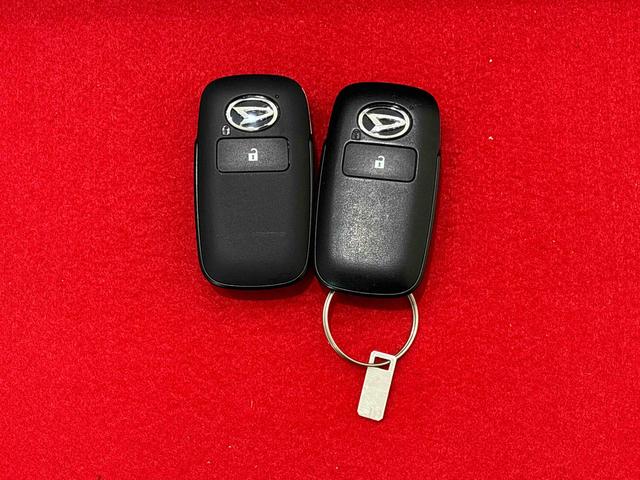 タフトＧ　クロムベンチャー　バックモニター対応カメラスカイフィールトップ　クロムパック　メッキパック　シルバーアンダーガーニッシュ　インテリアアクセント　ＬＥＤオートライト＆フォグランプ　電動パーキングブレーキ　バックカメラ　アルミホイール（広島県）の中古車