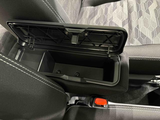 タフトＧ　クロムベンチャー　前席シートヒーター　バックカメラ付スカイフィールトップ　クロムパック　メッキパック　シルバーアンダーガーニッシュ　インテリアアクセント　ＬＥＤオートハイビーム＆フォグランプ　電動パーキングブレーキ　バックカメラ　アルミホイール（広島県）の中古車