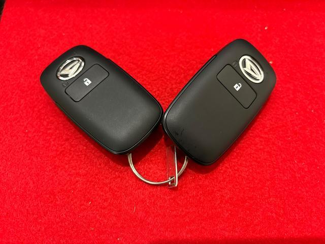 タフトＧ　クロムベンチャー　前席シートヒータースカイフィールトップ　クロムパック　メッキパック　シルバーアンダーガーニッシュ　インテリアアクセント　ＬＥＤオートハイビーム＆フォグランプ　電動パーキングブレーキ　バックカメラ　アルミホイール（広島県）の中古車