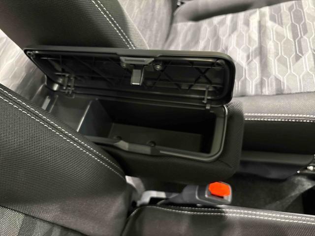 タフトG クロムベンチャー バックモニター 電動パーキングブレーキスカイフィールトップ クロムパック メッキパック シルバーアンダーガーニッシュ インテリアアクセント LEDオートライト&フォグランプ 電動パーキングブレーキ バックカメラ アルミホイール(広島県)の中古車