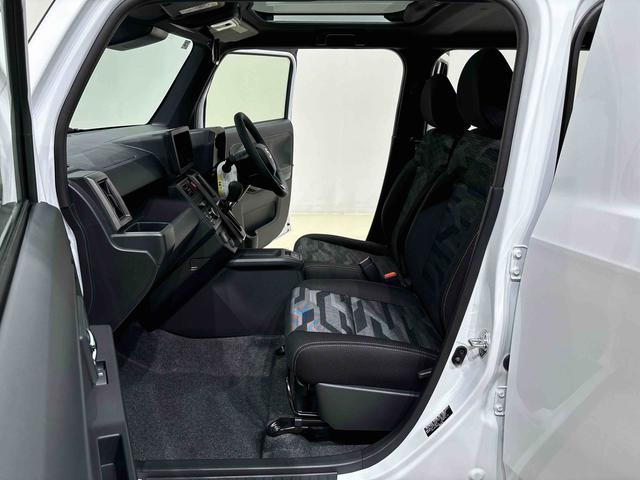 タフトG クロムベンチャー バックカメラ付き 前席シートヒータースカイフィールトップ クロムパック メッキパック シルバーアンダーガーニッシュ インテリアアクセント LEDオートハイビーム&フォグランプ 電動パーキングブレーキ バックカメラ アルミホイール(広島県)の中古車