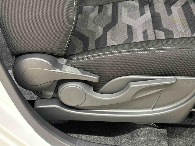 タフトＧ　ダーククロムベンチャー　運転席・助手席シートヒーター純正ナビ装着用アップグレードパック　電動パーキングブレーキブレーキ　オートブレーキホールド機能　運転席シートリフター　チルトステアリング　オートライト　キーフリーシステム（広島県）の中古車
