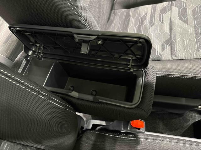 タフトＧ　ダーククロムベンチャー　運転席・助手席シートヒーター純正ナビ装着用アップグレードパック　電動パーキングブレーキブレーキ　オートブレーキホールド機能　運転席シートリフター　チルトステアリング　オートライト　キーフリーシステム（広島県）の中古車