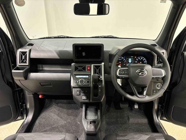 タフトＧ　クロムベンチャー　運転席・助手席シートヒーター純正ナビ装着用アップグレードパック　電動パーキングブレーキブレーキ　オートブレーキホールド機能　本革巻ステアリングホイール　リバース連動リヤワイパー　１５インチアルミホイール　キーフリーシステム（広島県）の中古車