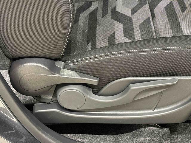 タフトＧ　クロムベンチャー　運転席・助手席シートヒーター純正ナビ装着用アップグレードパック　電動パーキングブレーキブレーキ　オートブレーキホールド機能　本革巻ステアリングホイール　リバース連動リヤワイパー　１５インチアルミホイール　キーフリーシステム（広島県）の中古車