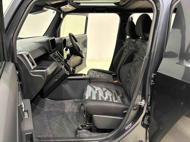 タフトＧ　クロムベンチャー　運転席・助手席シートヒーター純正ナビ装着用アップグレードパック　電動パーキングブレーキブレーキ　オートブレーキホールド機能　本革巻ステアリングホイール　リバース連動リヤワイパー　１５インチアルミホイール　キーフリーシステム（広島県）の中古車