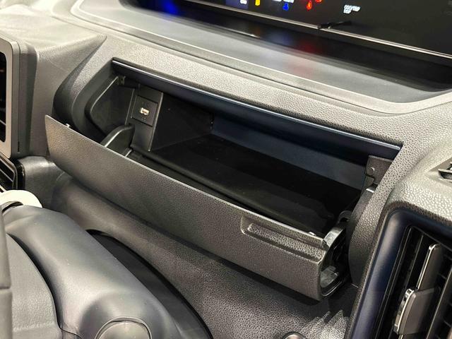 タントカスタムRS  電子パーキング  両側パワースライドドアLEDオートライト パワースライドドアウェルカムオープン機能 電動パーキングブレーキ 運転席助手席シートヒーター アルミホイール キーフリーシステム  オート電動格納式ドアミラー(広島県)の中古車