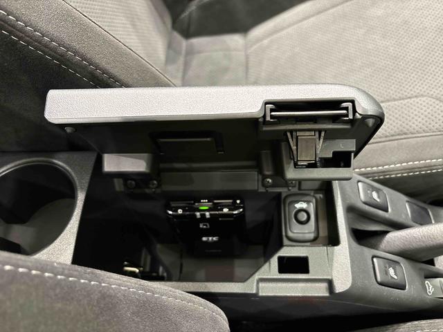 コペンGR スポーツ  CDステレオ ETC シートヒーター電動開閉式ルーフ LEDヘッドランプ  16インチタイヤ&アルミホイール プッシュボタンスタート セキュリティアラーム スタビライザー(フロント・リヤ)(広島県)の中古車