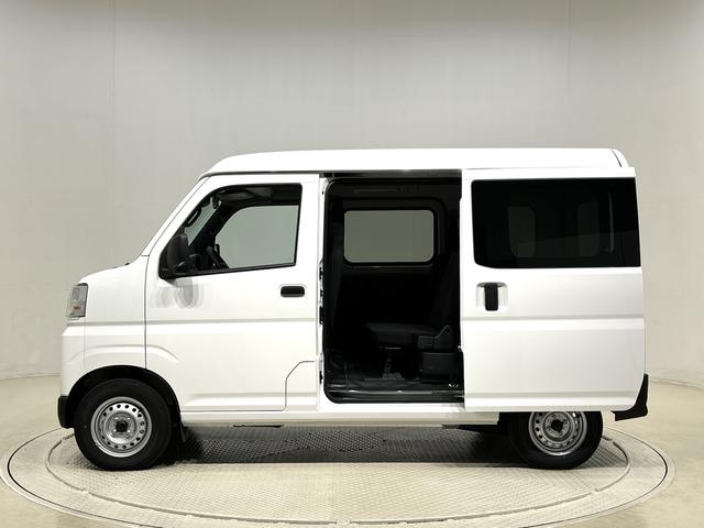 ハイゼットカーゴＤＸＡＭＦＭラジオ　リヤヒーター　オーバーヘッドシェルフ　ヒルホールドシステム　ＶＳＣ＆ＴＲＣ　リバース連動リヤワイパー　手引き式サイドブレーキ　フロントドアパワーウインドウ（運転席挟み込み防止機構付き）（広島県）の中古車