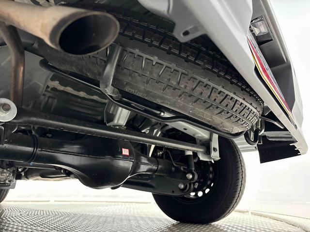 ハイゼットカーゴＤＸＡＭＦＭラジオ　リヤヒーター　オーバーヘッドシェルフ　ヒルホールドシステム　ＶＳＣ＆ＴＲＣ　リバース連動リヤワイパー　手引き式サイドブレーキ　フロントドアパワーウインドウ（運転席挟み込み防止機構付き）（広島県）の中古車