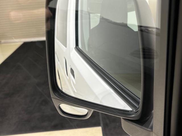 ハイゼットカーゴＤＸＡＭＦＭラジオ　リヤヒーター　オーバーヘッドシェルフ　ヒルホールドシステム　ＶＳＣ＆ＴＲＣ　リバース連動リヤワイパー　手引き式サイドブレーキ　フロントドアパワーウインドウ（運転席挟み込み防止機構付き）（広島県）の中古車