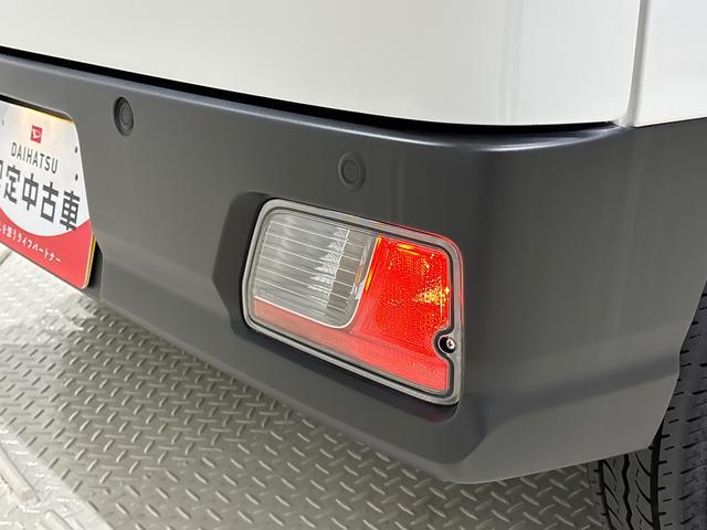 ハイゼットカーゴＤＸＡＭＦＭラジオ　リヤヒーター　オーバーヘッドシェルフ　ヒルホールドシステム　ＶＳＣ＆ＴＲＣ　リバース連動リヤワイパー　手引き式サイドブレーキ　フロントドアパワーウインドウ（運転席挟み込み防止機構付き）（広島県）の中古車