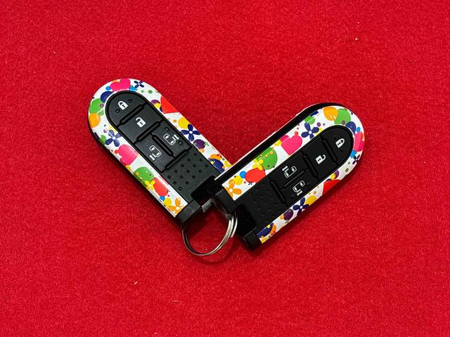 ムーヴキャンバスGメイクアップ SAIIILEDヘッドランプ・フォグランプ 置き楽ボックス オートライト プッシュボタンスタート セキュリティアラーム パノラマモニター対応カメラ 両側パワースライドドア(広島県)の中古車