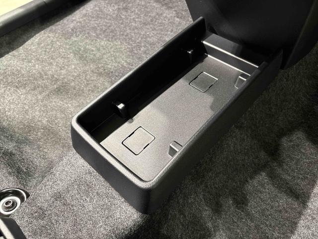 ミライースＸ　リミテッドＳＡIIIＬＥＤヘッドランプ　セキュリティアラーム　コーナーセンサー　１４インチフルホイールキャップ　キーレスエントリー　電動格納式ドアミラー　ショツピングフック　マニュアルエアコン（広島県）の中古車