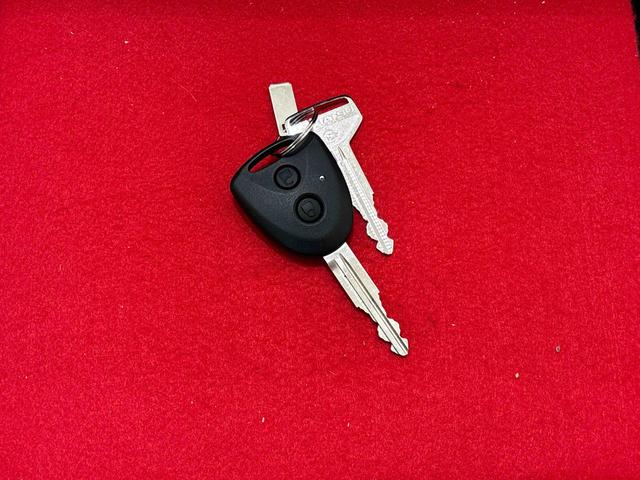 ミライースＸ　リミテッドＳＡIIIＬＥＤヘッドランプ　セキュリティアラーム　コーナーセンサー　１４インチフルホイールキャップ　キーレスエントリー　電動格納式ドアミラー　ショツピングフック　マニュアルエアコン（広島県）の中古車