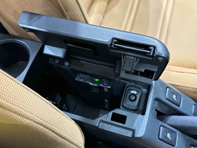 コペンセロ電動開閉式ルーフ LEDヘッドランプ ハロゲンフォグランプ  16インチタイヤ&アルミホイール プッシュボタンスタート セキュリティアラーム スタビライザー(フロント・リヤ)(広島県)の中古車