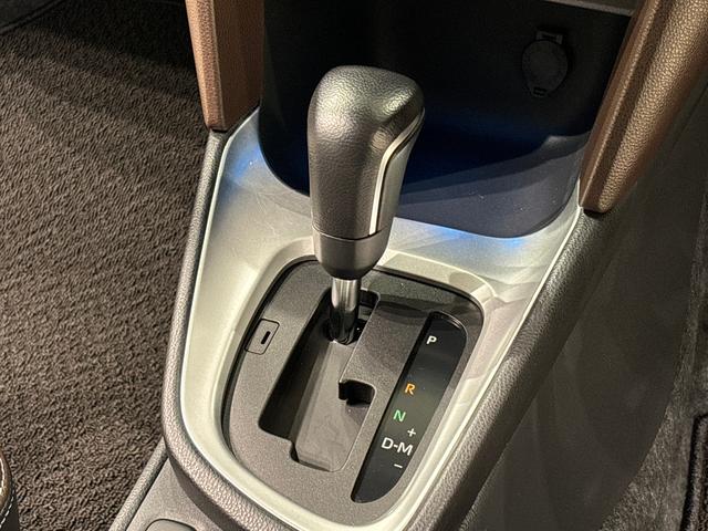 ヤリスクロスZ  純正ナビ パノラマモニター ETC ドライブレコーダーLEDヘッドライト  プッシュボタンスタート  シートヒーター  オートライト      オートエアコン  電子パーキング  アルミホイール(広島県)の中古車