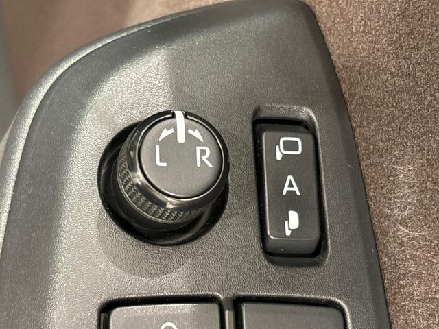 ヤリスクロスZ  純正ナビ パノラマモニター ETC ドライブレコーダーLEDヘッドライト  プッシュボタンスタート  シートヒーター  オートライト      オートエアコン  電子パーキング  アルミホイール(広島県)の中古車