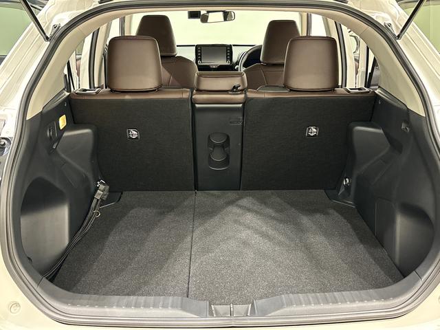 ヤリスクロスZ  純正ナビ パノラマモニター ETC ドライブレコーダーLEDヘッドライト  プッシュボタンスタート  シートヒーター  オートライト      オートエアコン  電子パーキング  アルミホイール(広島県)の中古車