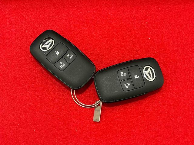 タントファンクロスターボＬＥＤオートライト　パワースライドドアウェルカムオープン機能　電動パーキングブレーキ　運転席助手席シートヒーター　　フルホイールキャツプ　キーフリーシステム　　オート電動格納式ドアミラー（広島県）の中古車