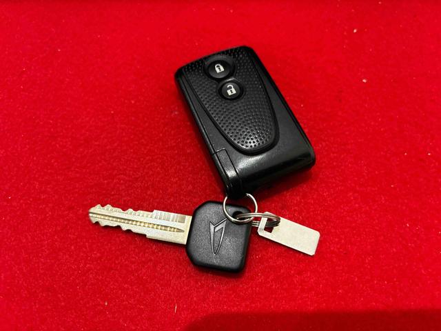 ムーヴカスタム　Ｘ　ＡＭ／ＦＭＣＤステレオ　アルミホイール付プッシュボタンスタート　オートライト　ＨＩＤヘッドライト　フロントフォグランプ　オートエアコン　セキュリティアラーム　運転席シートリフター　フロントトップシェードガラス　ターンランプ付きドアミラー（広島県）の中古車