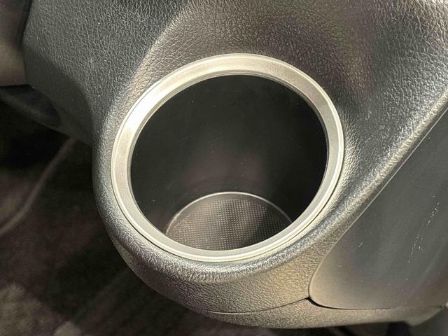 シエンタＧ　ウェルキャブ　スロープ　ナビ　パノラマモニター　ＥＴＣドライヴレコーダー　オートエアコン　プッシュスタート　キーフリーシステム　オートライト　両側パワースライドドア　ＬＥＤライト　フォグランプ　ホイールキャップ（広島県）の中古車