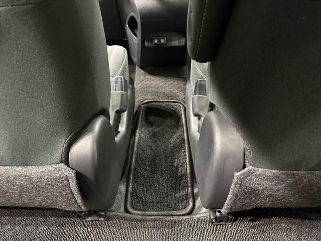 シエンタＧ　ウェルキャブ　スロープ　ナビ　パノラマモニター　ＥＴＣドライヴレコーダー　オートエアコン　プッシュスタート　キーフリーシステム　オートライト　両側パワースライドドア　ＬＥＤライト　フォグランプ　ホイールキャップ（広島県）の中古車