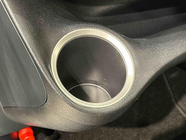 シエンタＧ　ウェルキャブ　スロープ　ナビ　パノラマモニター　ＥＴＣドライヴレコーダー　オートエアコン　プッシュスタート　キーフリーシステム　オートライト　両側パワースライドドア　ＬＥＤライト　フォグランプ　ホイールキャップ（広島県）の中古車