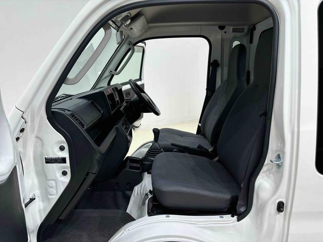 ハイゼットトラックジャンボ 農業女子パック 4WD 5速マニュアルキーレスエントリー LEDヘッドランプ&マルチリフレクターハロゲンフォグランプ 4枚リーフスプリング 大型荷台作業灯 スーパーデフロック(広島県)の中古車