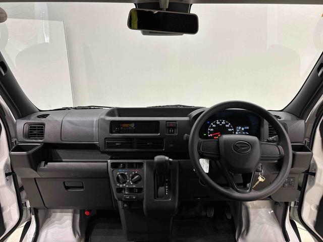 ハイゼットカーゴＤＸ　４ＷＤキーレスエントリーキーレスエントリー　マニュアルエアコン　運転席・助手席パワーウインドウ　オートライト　ハンド式サイドブレーキ　ハロゲンヘッドライト　アイドリングストップ機能　　　テンパータイヤ（広島県）の中古車