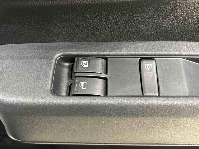 ハイゼットカーゴＤＸ　４ＷＤキーレスエントリーキーレスエントリー　マニュアルエアコン　運転席・助手席パワーウインドウ　オートライト　ハンド式サイドブレーキ　ハロゲンヘッドライト　アイドリングストップ機能　　　テンパータイヤ（広島県）の中古車