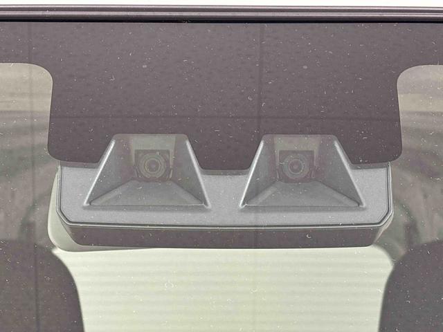 ハイゼットカーゴＤＸ　４ＷＤキーレスエントリーキーレスエントリー　マニュアルエアコン　運転席・助手席パワーウインドウ　オートライト　ハンド式サイドブレーキ　ハロゲンヘッドライト　アイドリングストップ機能　　　テンパータイヤ（広島県）の中古車