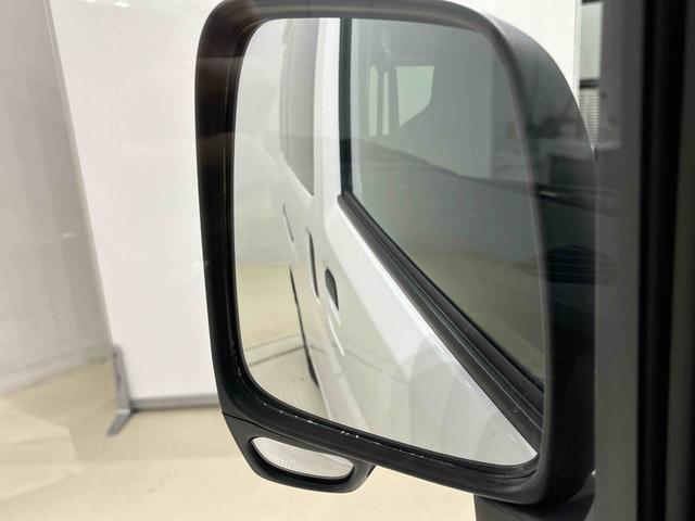 ハイゼットカーゴＤＸ　４ＷＤキーレスエントリーキーレスエントリー　マニュアルエアコン　運転席・助手席パワーウインドウ　オートライト　ハンド式サイドブレーキ　ハロゲンヘッドライト　アイドリングストップ機能　　　テンパータイヤ（広島県）の中古車