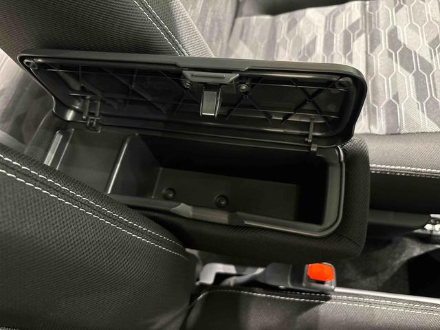 タフトＧ　クロムベンチャースカイフィールトップ　クロムパック　メッキパック　シルバーアンダーガーニッシュ　インテリアアクセント　ＬＥＤオートライト＆フォグランプ　電動パーキングブレーキ　バックカメラ　アルミホイール（広島県）の中古車