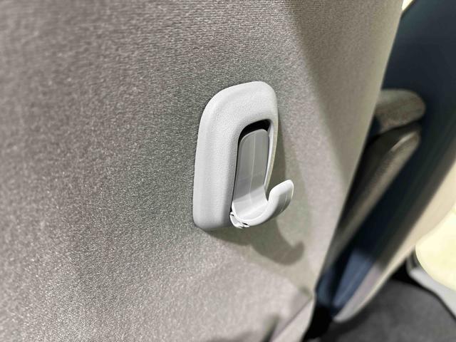 ムーヴキャンバスストライプスＧ　　ナビ付　バックモニター　ＬＥＤヘッドライトＬＥＤオートライト・フォグランプ　電動パーキングブレーキ　プッシュボタンスタート　セキュリティアラーム　バックカメラ　両側パワースライドドアウエルカムオープン機能　オート電動格納式ドアミラー（広島県）の中古車