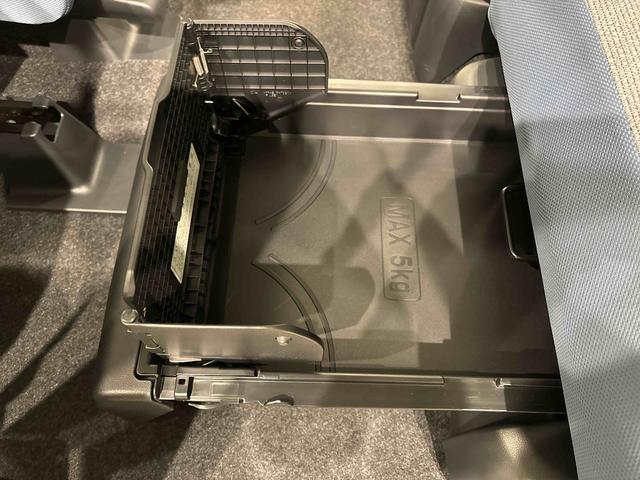 ムーヴキャンバスストライプスＧ　　ナビ付　バックモニター　ＬＥＤヘッドライトＬＥＤオートライト・フォグランプ　電動パーキングブレーキ　プッシュボタンスタート　セキュリティアラーム　バックカメラ　両側パワースライドドアウエルカムオープン機能　オート電動格納式ドアミラー（広島県）の中古車